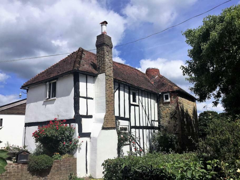 Ockhams Farm Guest House Edenbridge Exterior photo